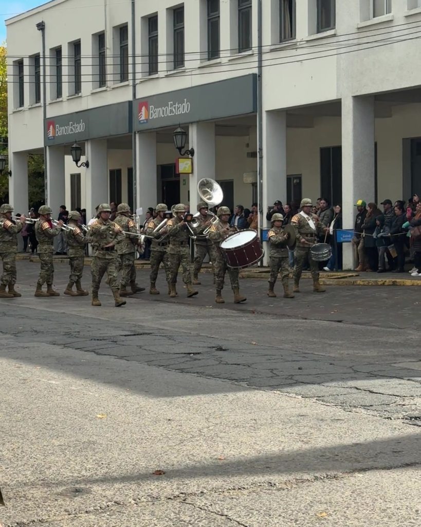 Cámara de Comercio participa en acto cívico militar por los 284 años de Cauquenes