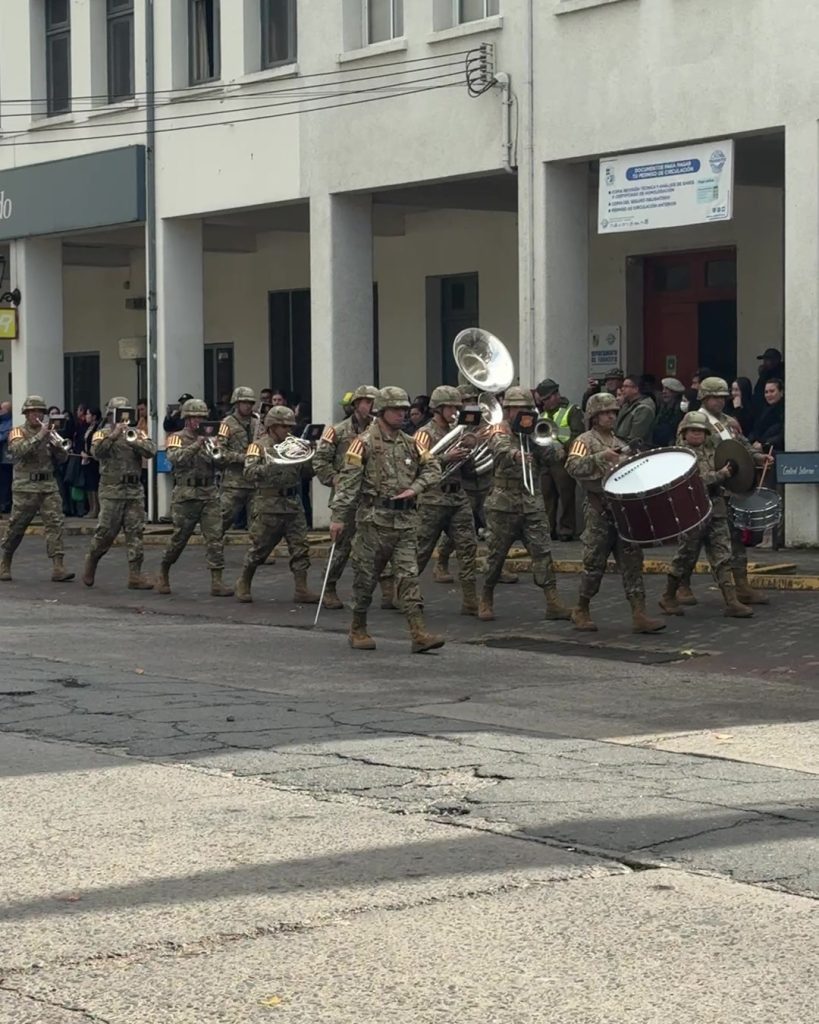 Cámara de Comercio participa en acto cívico militar por los 284 años de Cauquenes