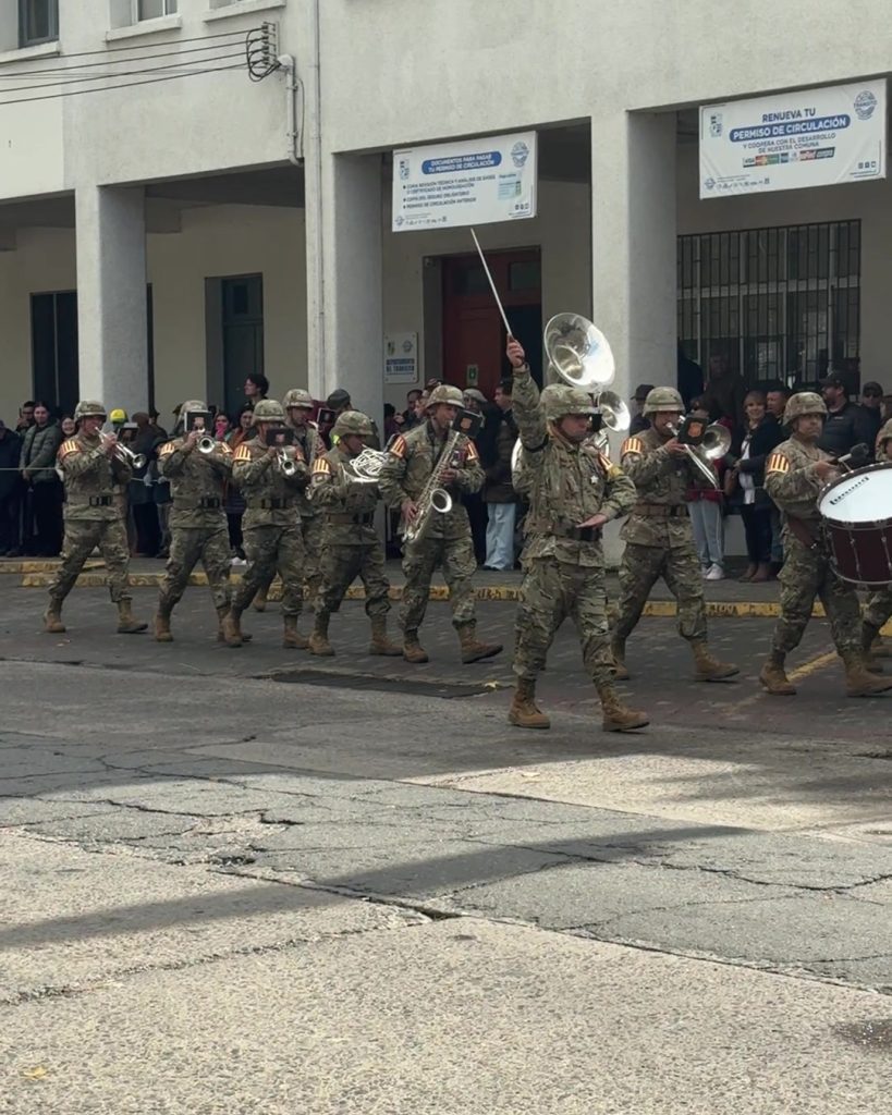 Cámara de Comercio participa en acto cívico militar por los 284 años de Cauquenes