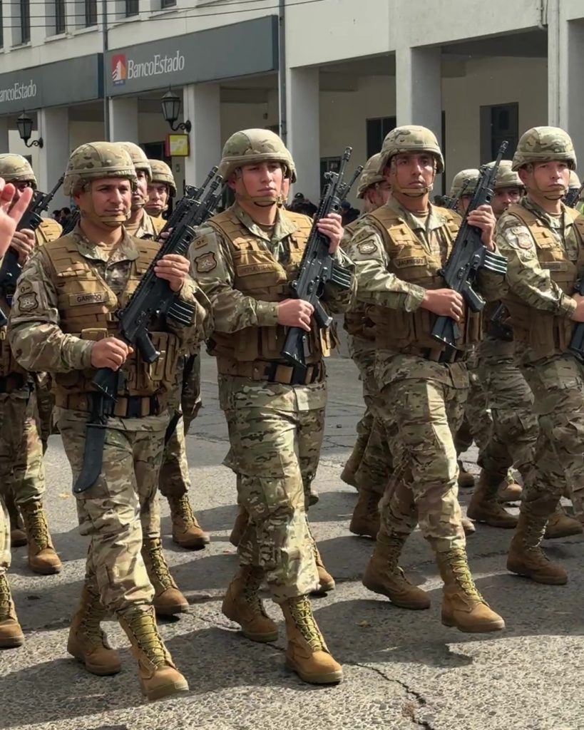 Cámara de Comercio participa en acto cívico militar por los 284 años de Cauquenes