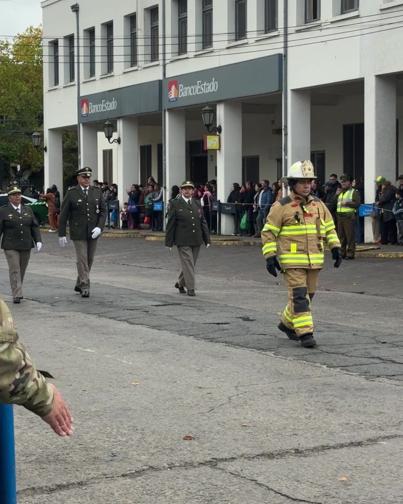Cámara de Comercio participa en acto cívico militar por los 284 años de Cauquenes