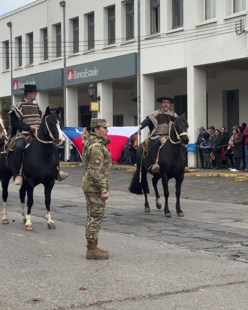 Cámara de Comercio participa en acto cívico militar por los 284 años de Cauquenes