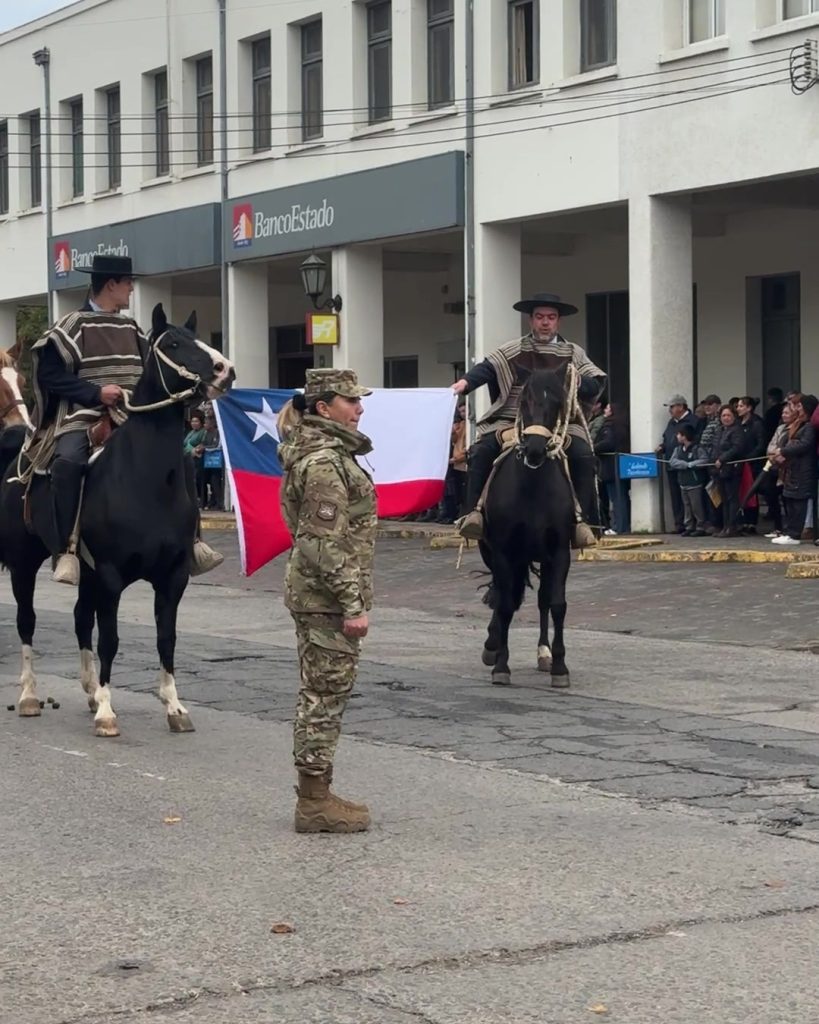 Cámara de Comercio participa en acto cívico militar por los 284 años de Cauquenes