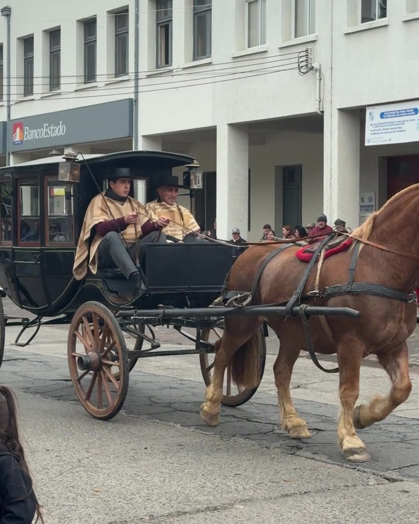 Cámara de Comercio participa en acto cívico militar por los 284 años de Cauquenes